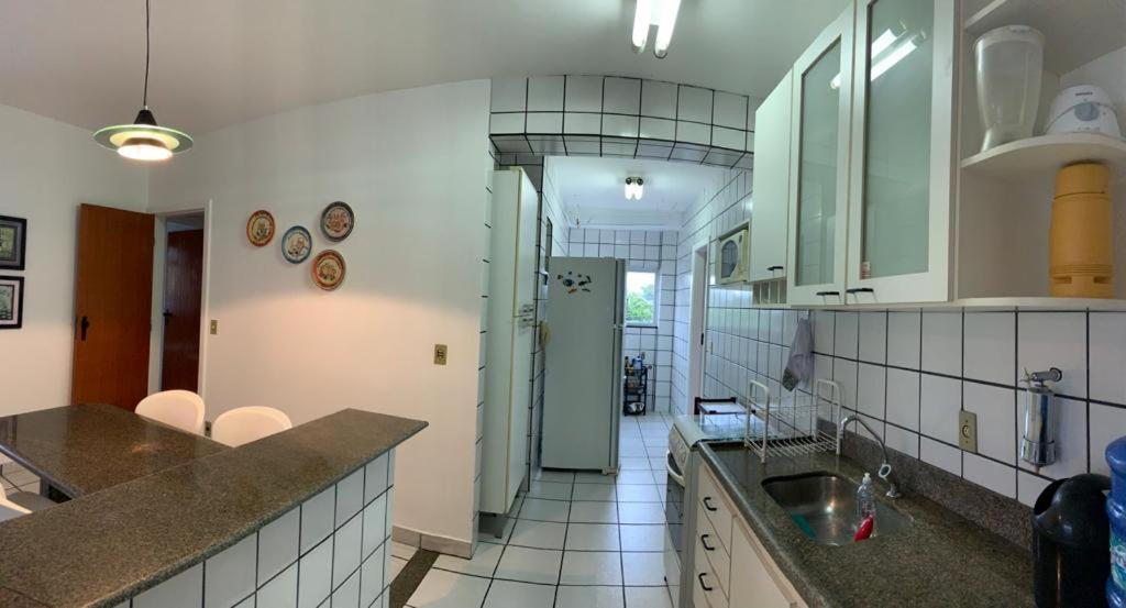 Apartamento Pe Na Areia E Aguas Tranquilas No Centro De Guarapari Ngoại thất bức ảnh